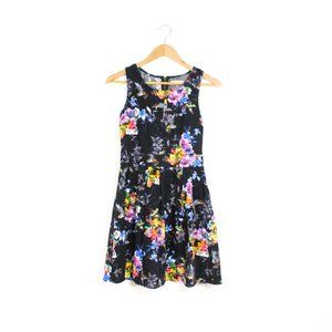 *Vintage Sunny Girl Floral Skater Style Dress